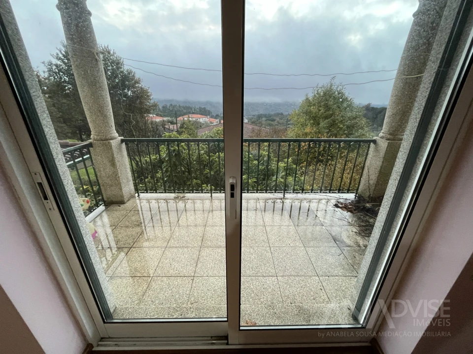 Moradia T5 para Venda em Fragosela Foto 35