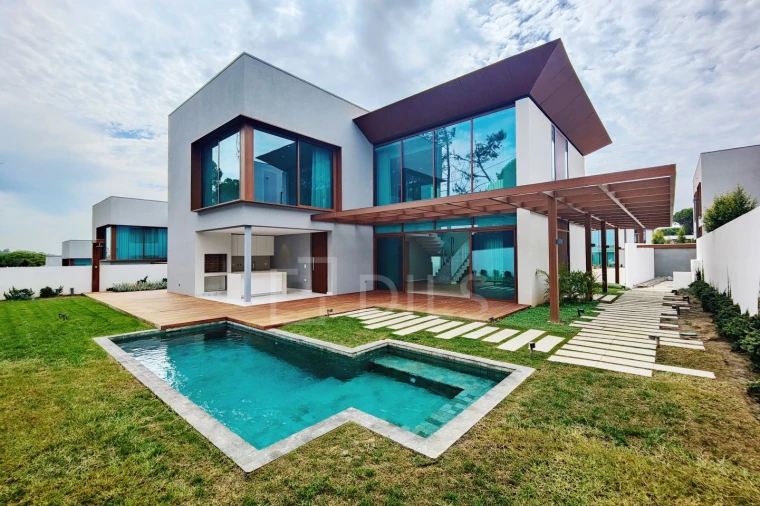 Moradia T4 para Venda em Cascais e Estoril Foto 2