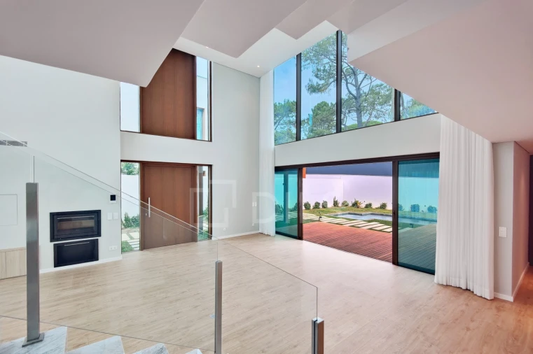 Moradia T4 para Venda em Cascais e Estoril Foto 3