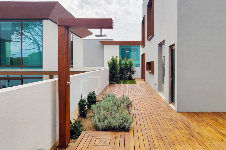 Moradia T4 para Venda em Cascais e Estoril Foto 33