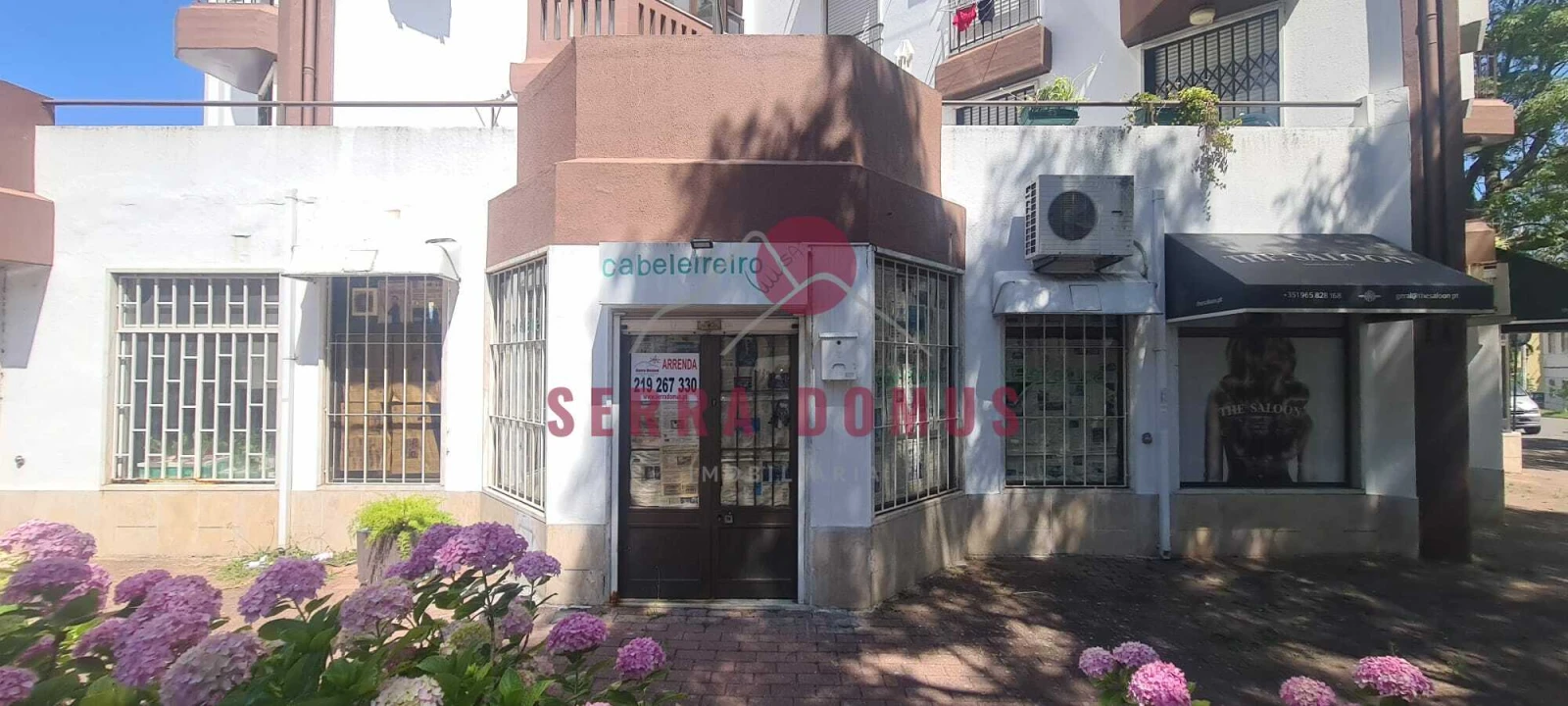 Loja para Arrendamento em Venteira Foto 1