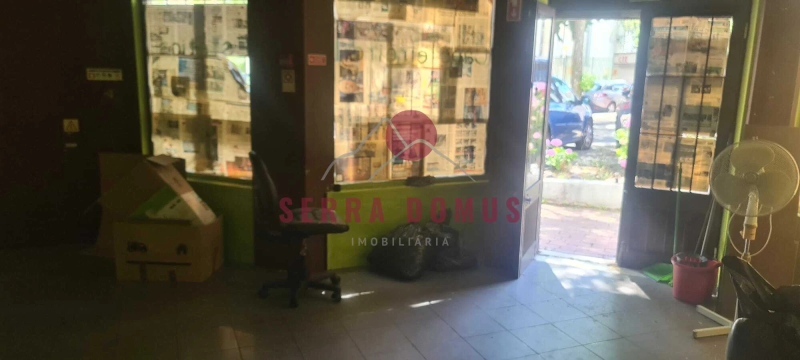 Loja para Arrendamento em Venteira Foto 7