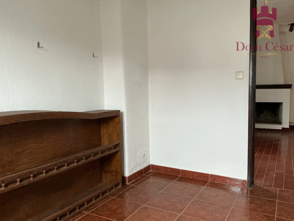 Moradia T4 para Venda em Raposa Foto 9