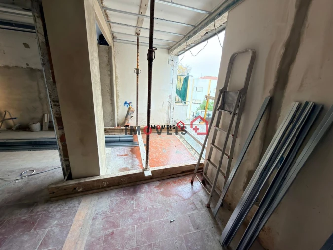 Apartamento T2 para Venda em Nazare Foto 4