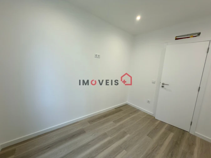 Apartamento T3 para Venda em Nazare Foto 5