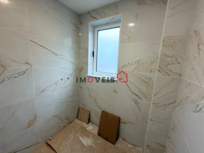 Apartamento T3 para Venda em Nazare Foto 6