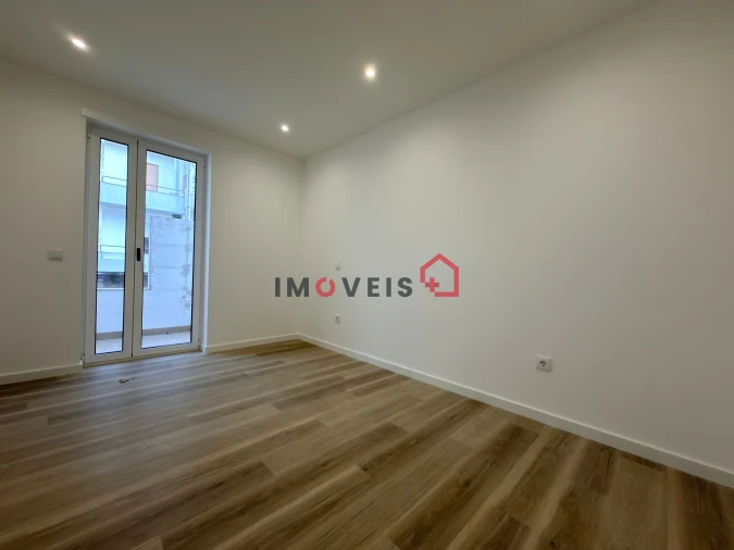 Apartamento T3 para Venda em Nazare Foto 9