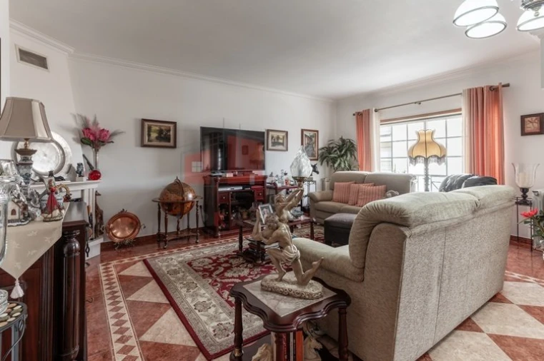 Apartamento T3 para Venda em Malveira e São Miguel de Alcainça Foto 6