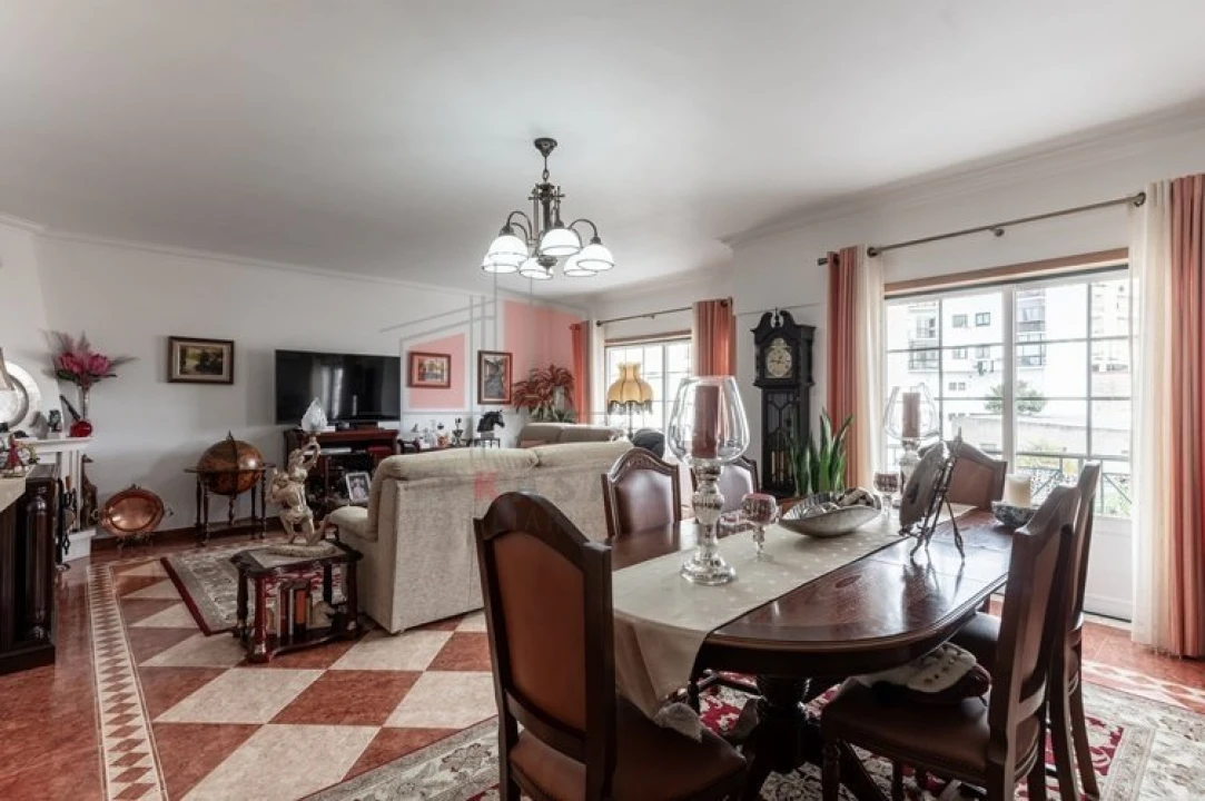 Apartamento T3 para Venda em Malveira e São Miguel de Alcainça Foto 7