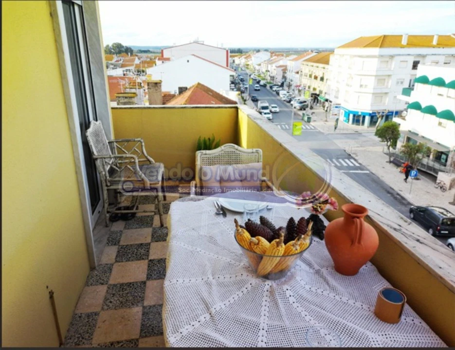 Apartamento T3 para Venda em Salvaterra de Magos e Foros de Salvaterra Foto 2