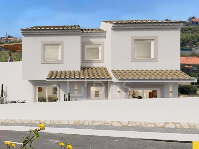 Moradia T2 para Venda em Colares Foto 2