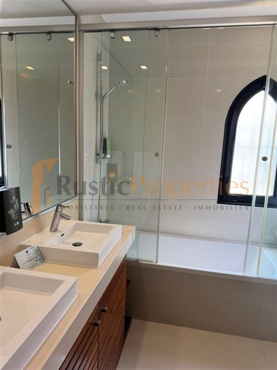 Apartamento T2 para Venda em Alcantarilha e Pêra Foto 5