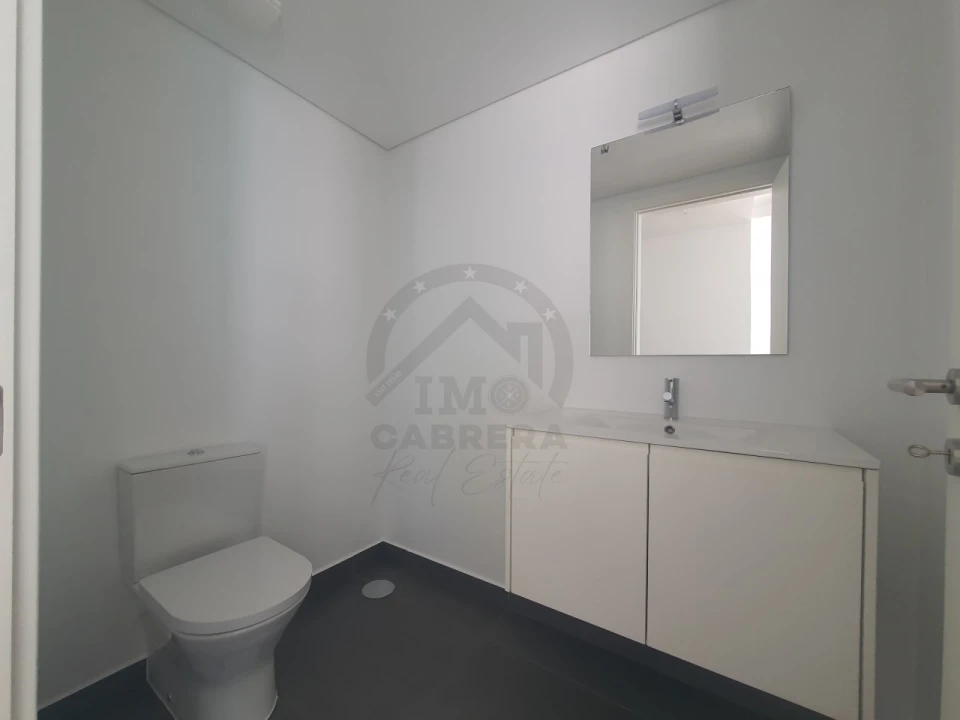 Moradia T3 para Venda em Camara de Lobos Foto 11