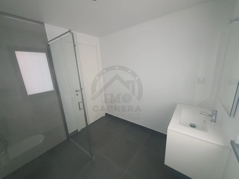 Moradia T3 para Venda em Camara de Lobos Foto 30