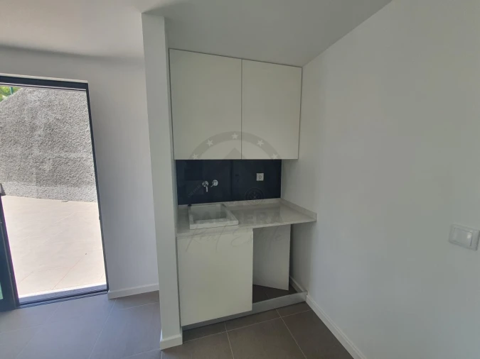 Moradia T3 para Venda em Camara de Lobos Foto 10