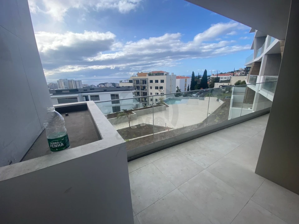 Apartamento T3 para Venda em São Martinho Foto 23