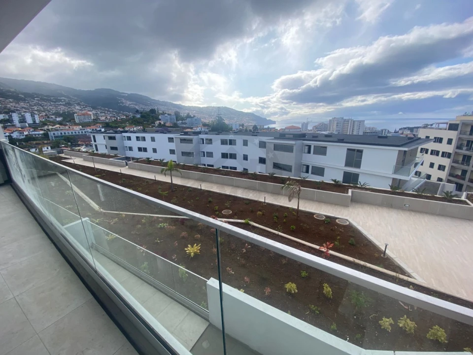 Apartamento T3 para Venda em São Martinho Foto 24