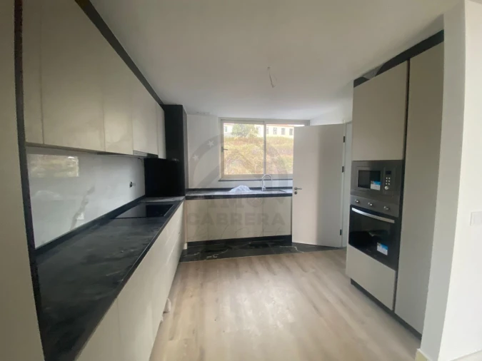 Apartamento T3 para Venda em São Martinho Foto 8