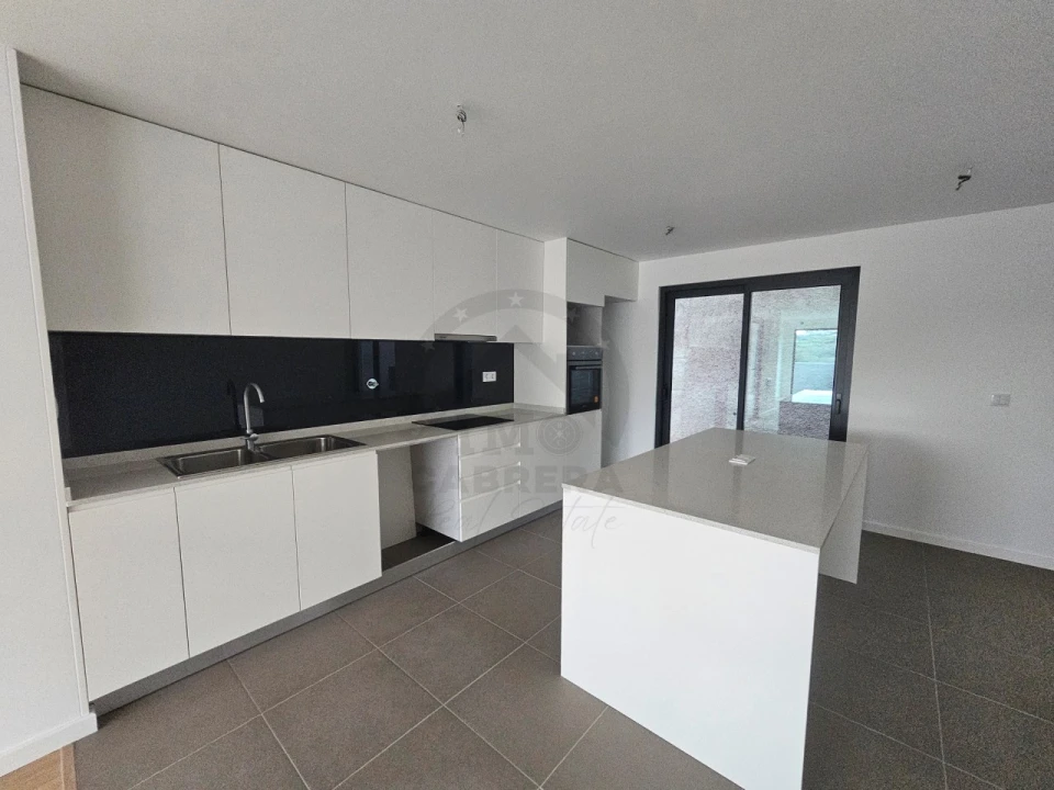 Moradia T3 para Venda em Camara de Lobos Foto 21