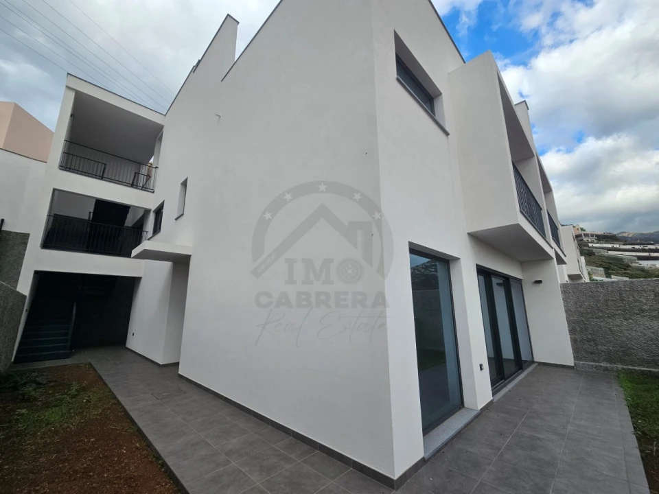 Moradia T3 para Venda em Camara de Lobos Foto 26