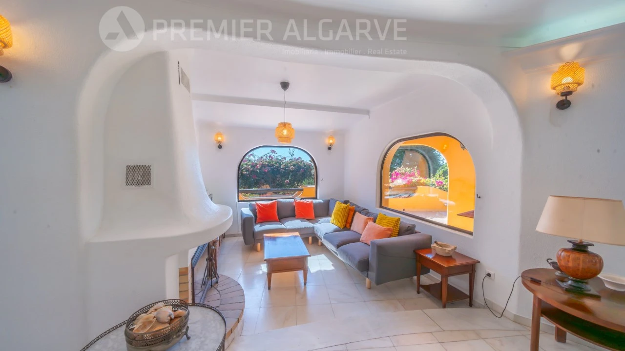 Moradia T5 para Venda em Pechão Foto 9