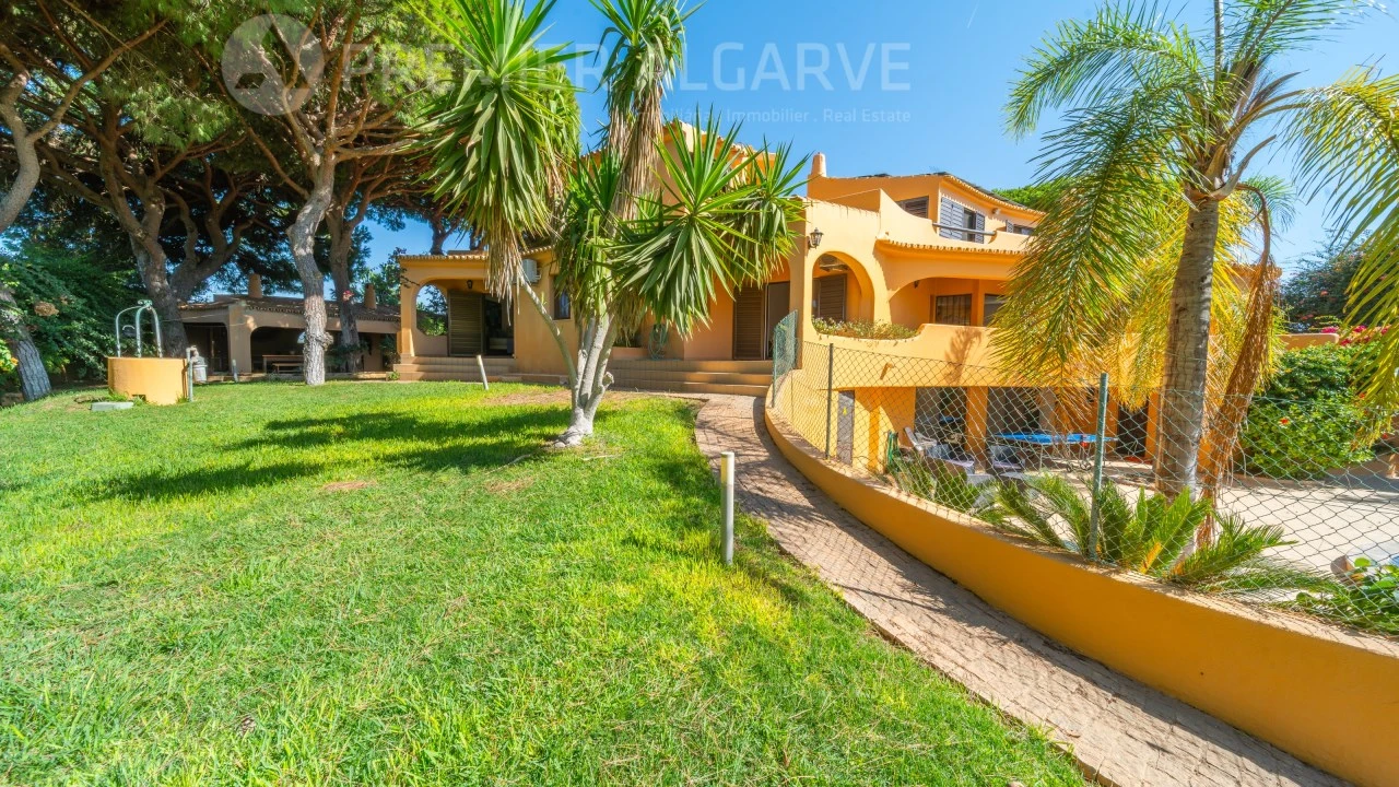 Moradia T5 para Venda em Pechão Foto 47