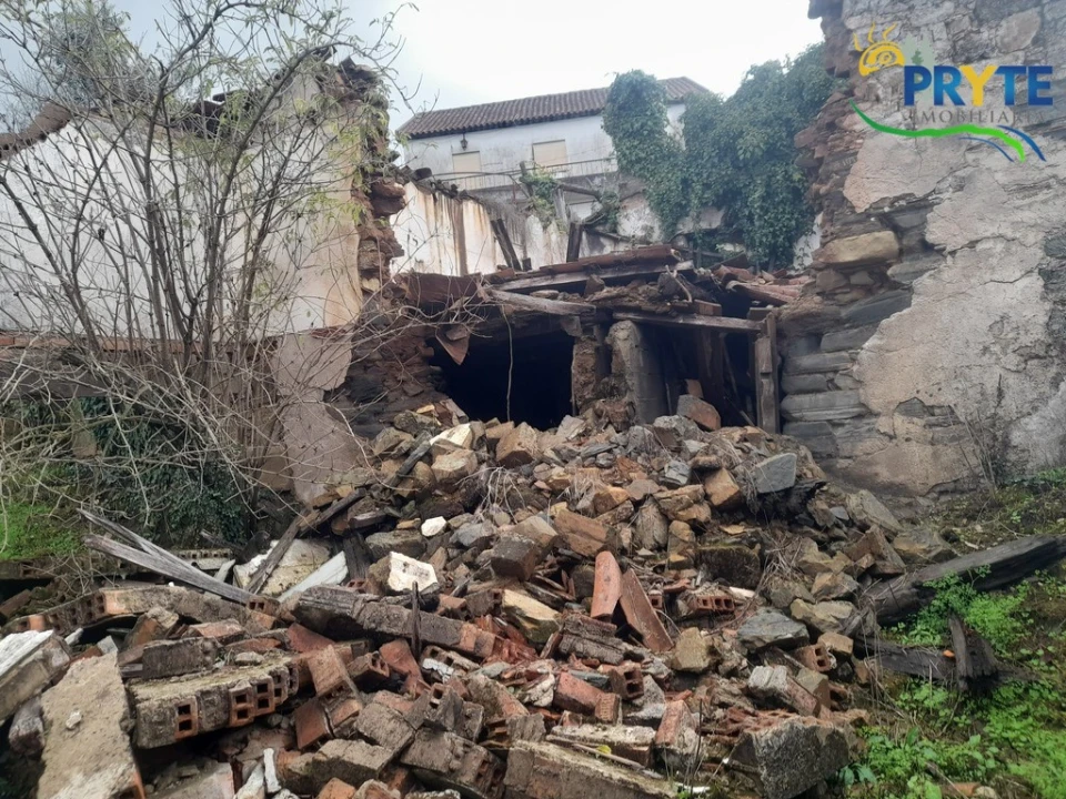 Moradia T3 para Venda em Sertã Foto 39