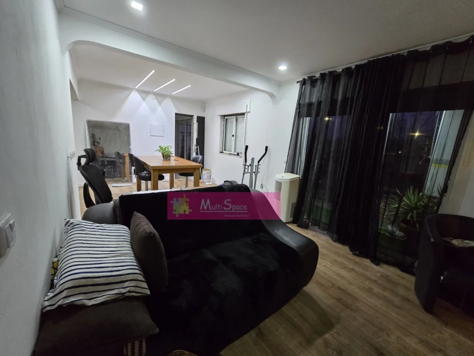 Moradia T2 para Venda em São João Baptista Foto 3