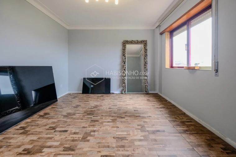 Apartamento T2 para Venda em Rio Tinto Foto 2