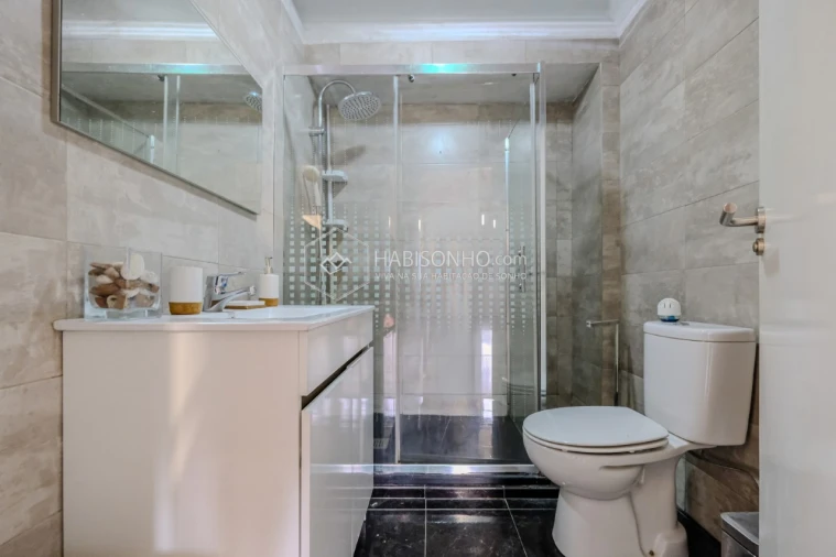 Apartamento T2 para Venda em Rio Tinto Foto 10