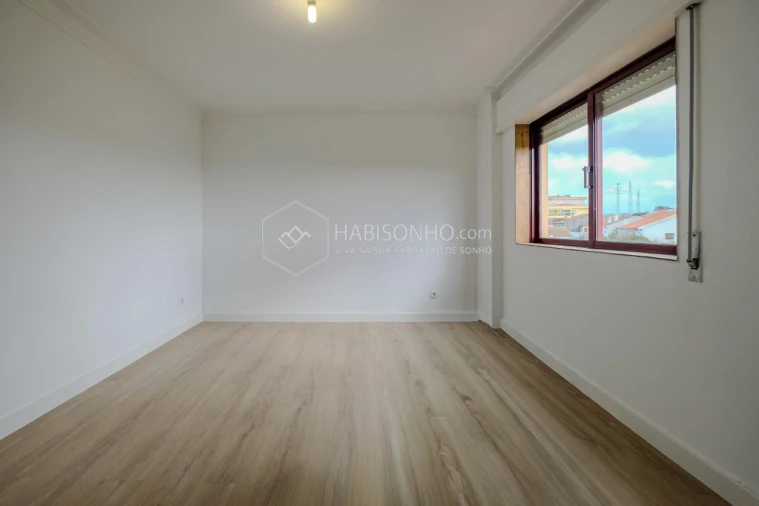 Apartamento T2 para Venda em Rio Tinto Foto 8