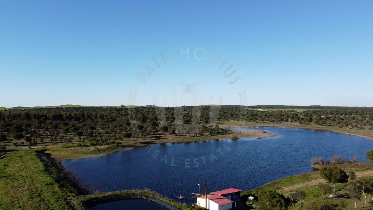 Quinta T4 para Venda em Messejana Foto 6