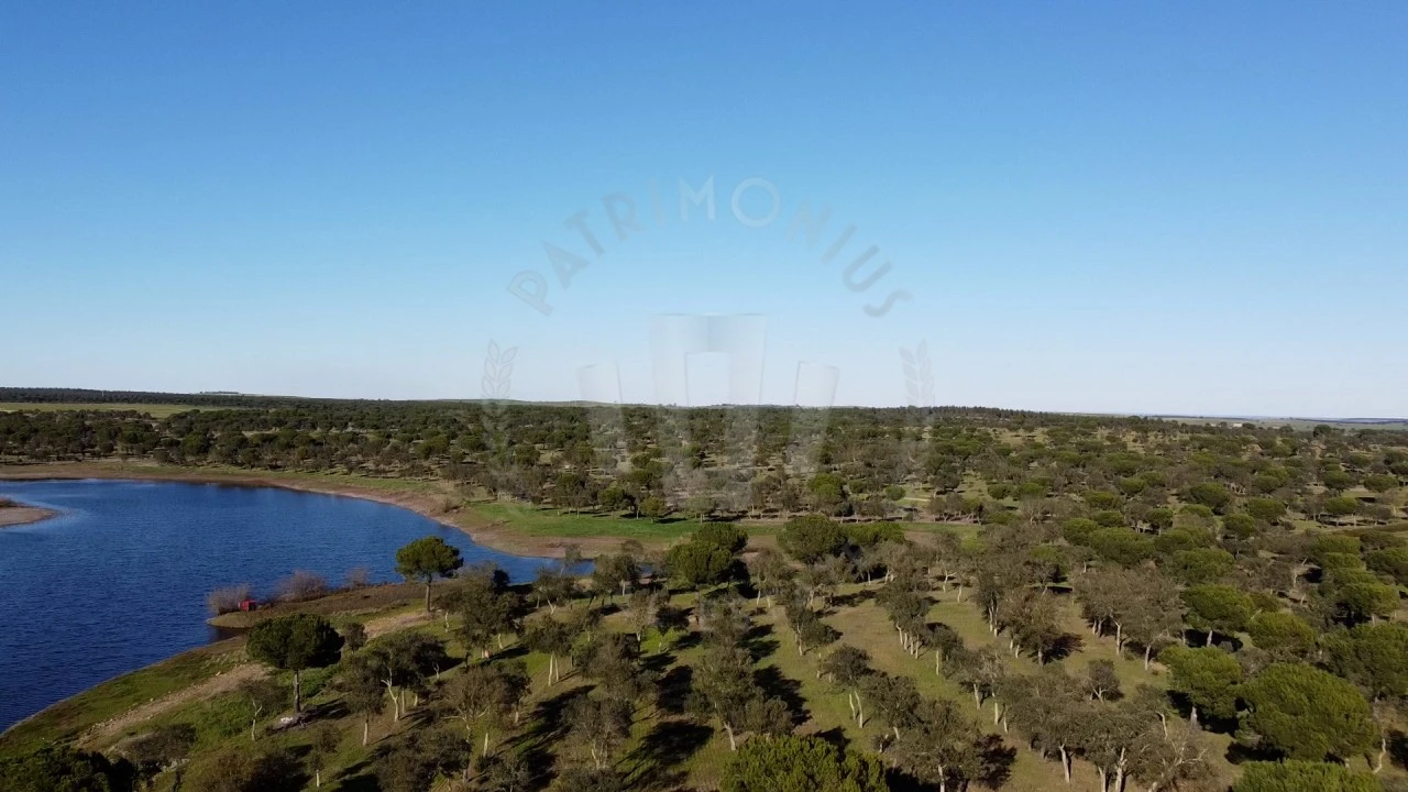 Quinta T4 para Venda em Messejana Foto 7