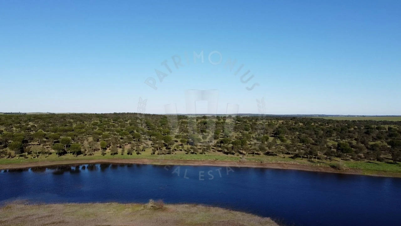 Quinta T4 para Venda em Messejana Foto 16