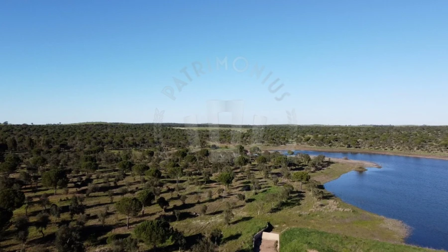 Quinta T4 para Venda em Messejana Foto 14