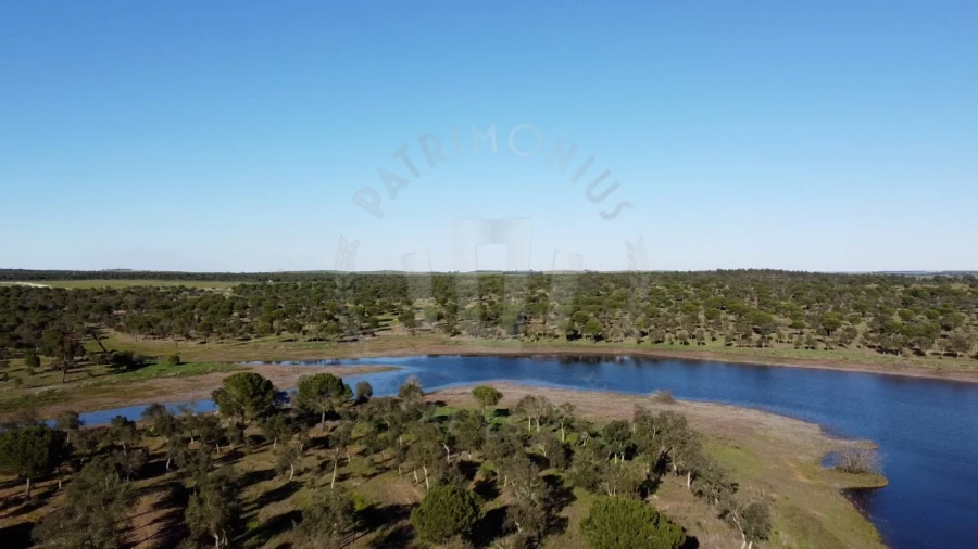 Quinta T4 para Venda em Messejana Foto 15