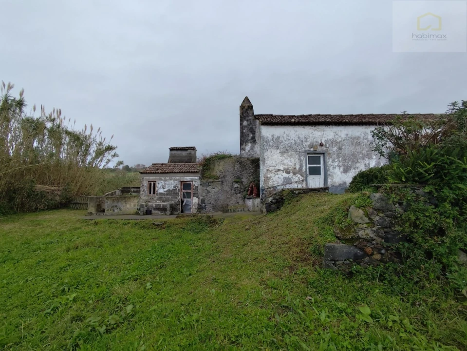 Moradia T2 para Venda em Ginetes Foto 10