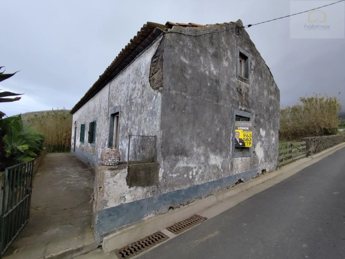 Moradia T2 para Venda em Ginetes Foto 2