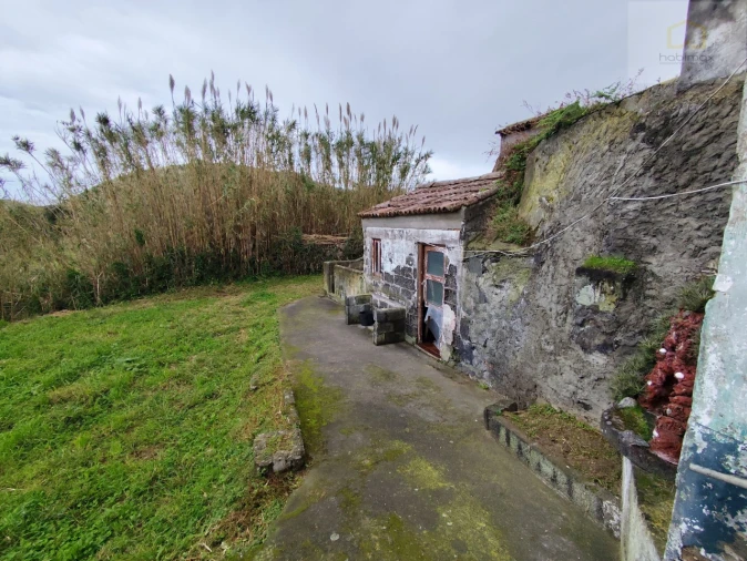 Moradia T2 para Venda em Ginetes Foto 8