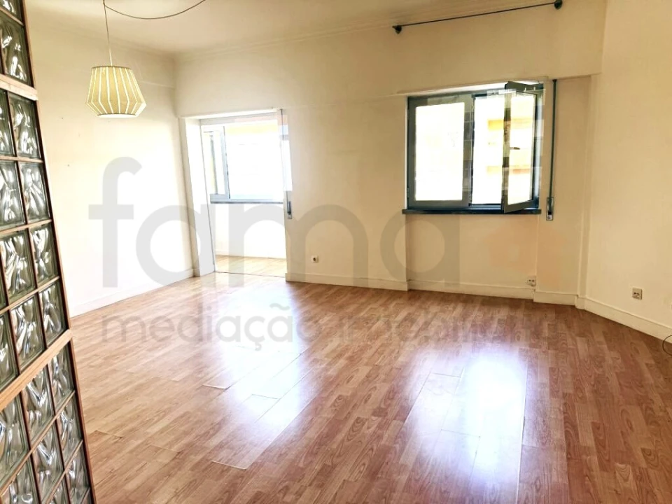 Apartamento T1 para Venda em Oeiras e São Julião da Barra, Paço de Arcos e Caxias Foto 3