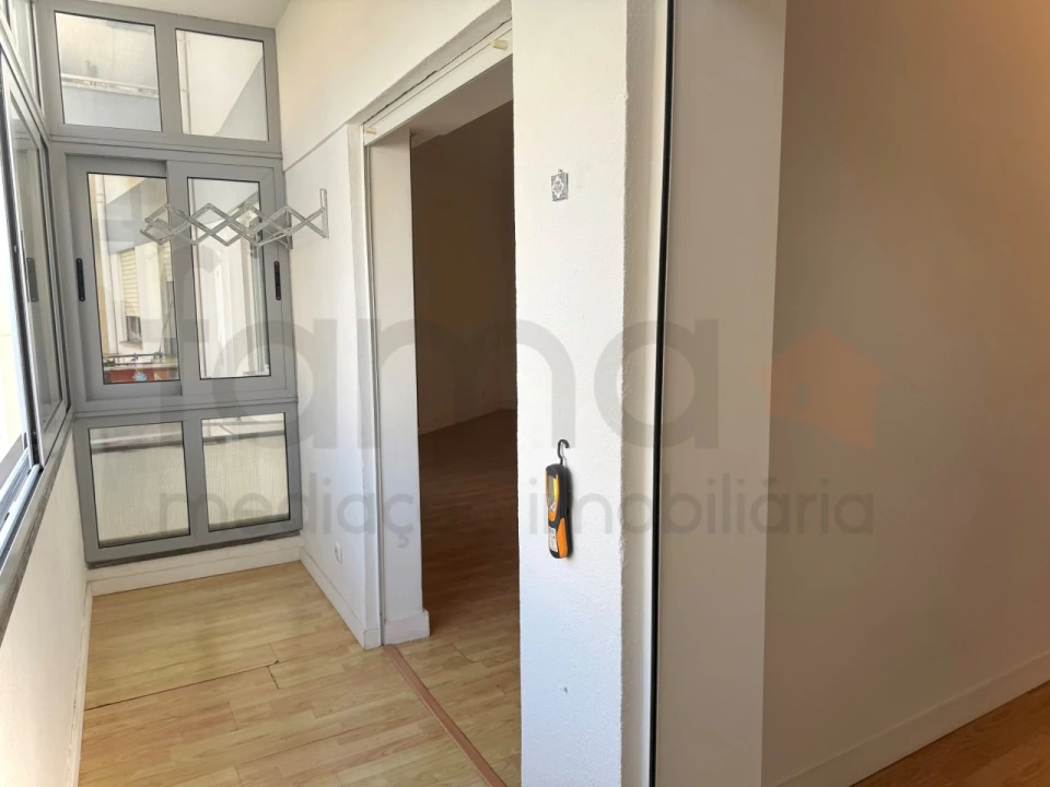 Apartamento T1 para Venda em Oeiras e São Julião da Barra, Paço de Arcos e Caxias Foto 6