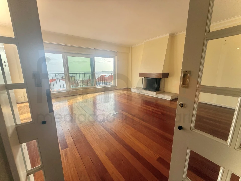 Apartamento T2 para Venda em Estrela Foto 4
