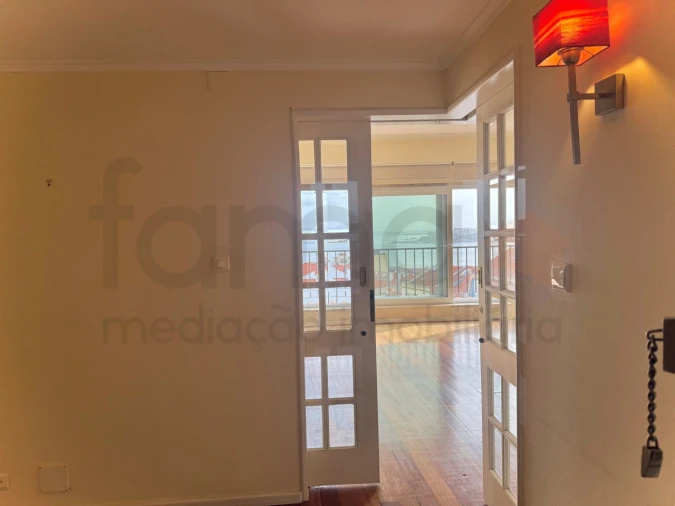 Apartamento T2 para Venda em Estrela Foto 3