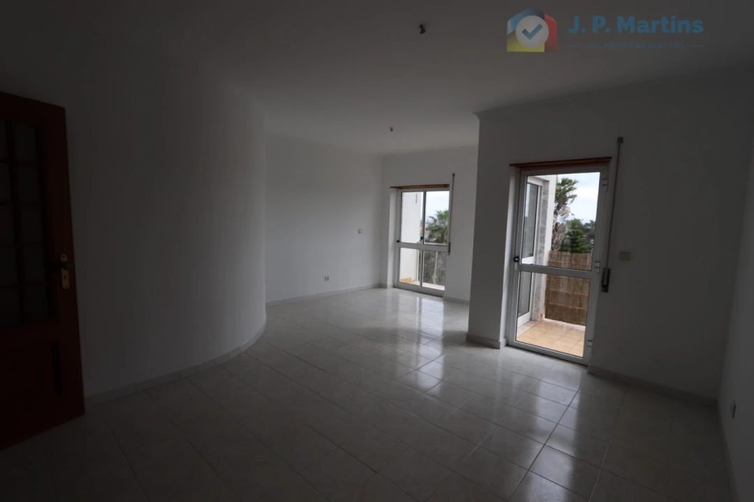 Apartamento T3 para Venda em Charneca de Caparica e Sobreda Foto 7