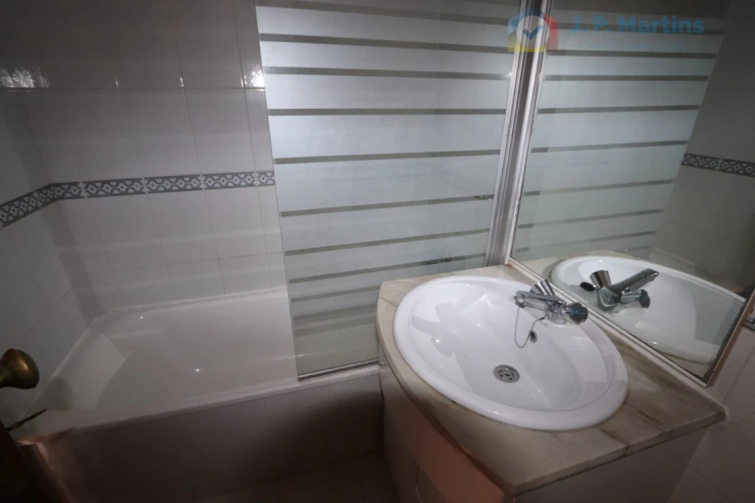 Apartamento T3 para Venda em Charneca de Caparica e Sobreda Foto 18