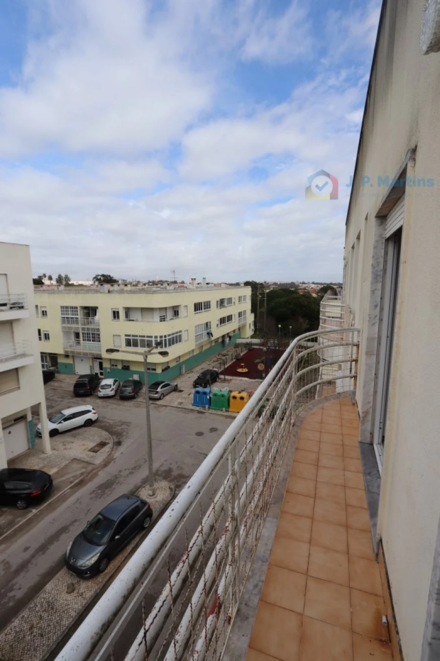 Apartamento T3 para Venda em Charneca de Caparica e Sobreda Foto 11