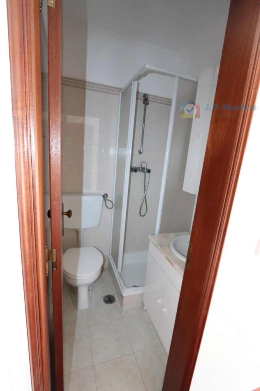 Apartamento T3 para Venda em Charneca de Caparica e Sobreda Foto 13