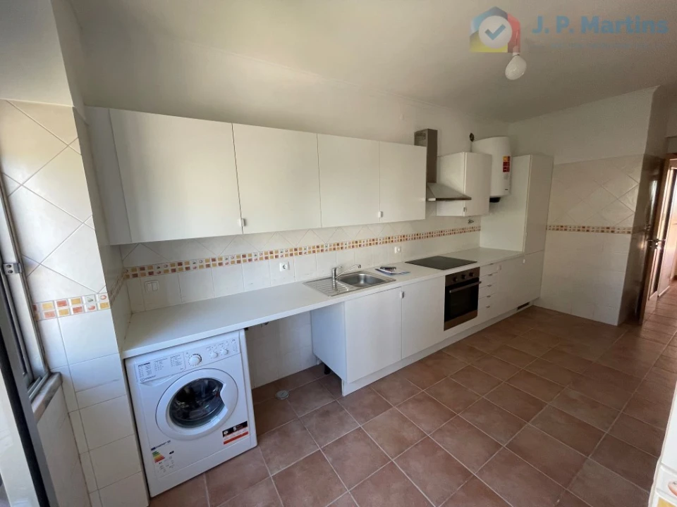 Apartamento T3 para Venda em Almada, Cova da Piedade, Pragal e Cacilhas Foto 4
