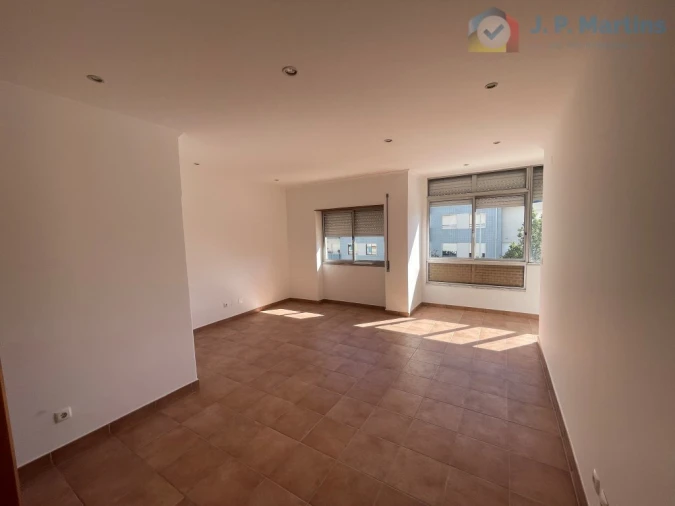 Apartamento T3 para Venda em Almada, Cova da Piedade, Pragal e Cacilhas