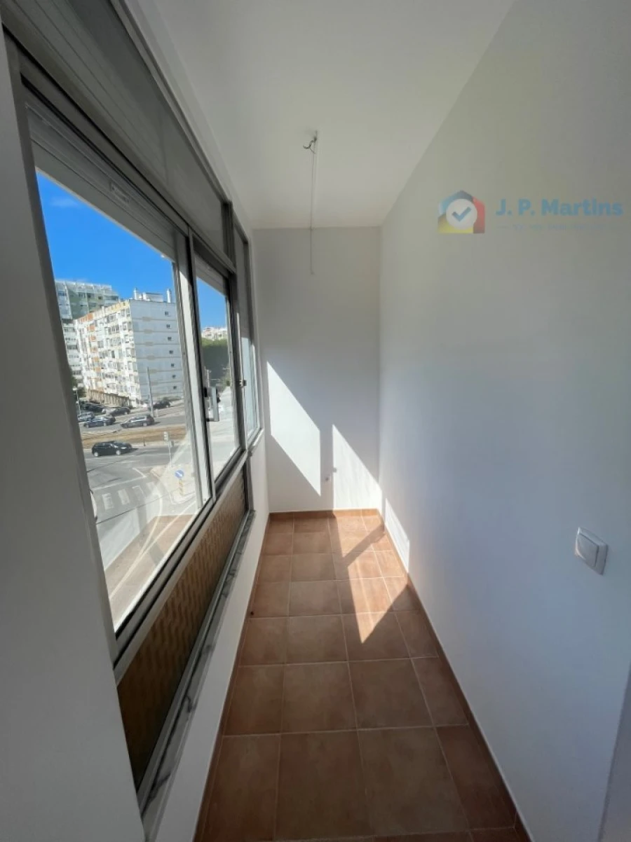 Apartamento T3 para Venda em Almada, Cova da Piedade, Pragal e Cacilhas Foto 16